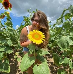 Meet your Posher, Haley